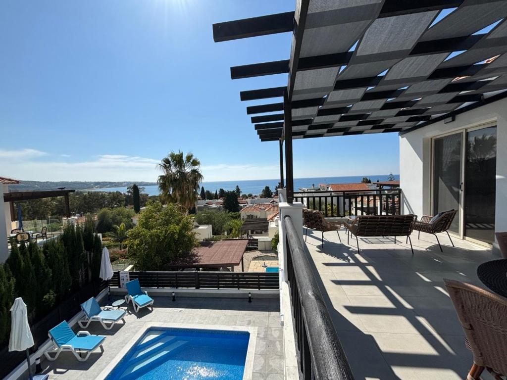 Villa Marina Sea-View Private Pool Пея Екстериор снимка